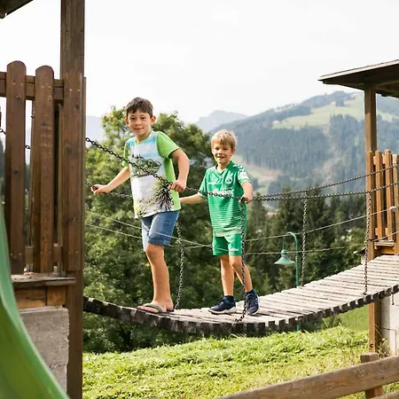 Jugendhotel Markushof - Youth Hostel Wagrain