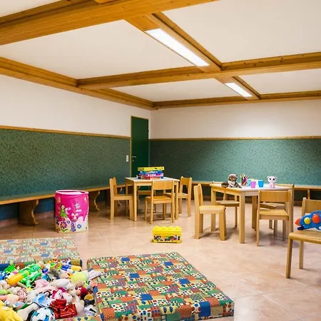 Jugendhotel Markushof - Youth Hostel *